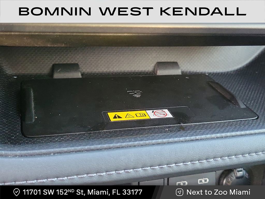 Used 2023 Toyota Highlander Limited image 19