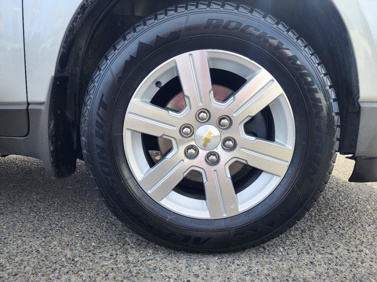 Used 2012 Chevrolet Traverse LT AWD/4WD image 40