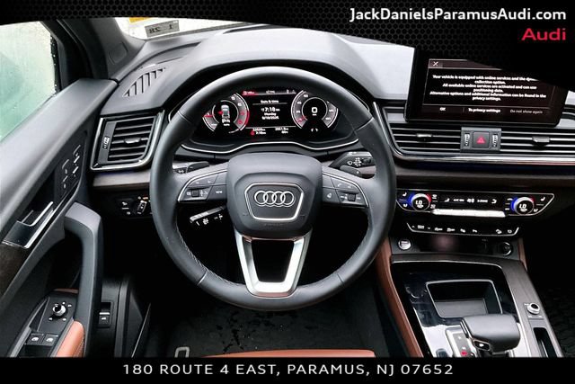 Used 2023 Audi Q5 2.0T Prestige w/ Prestige Package AWD/4WD image 5