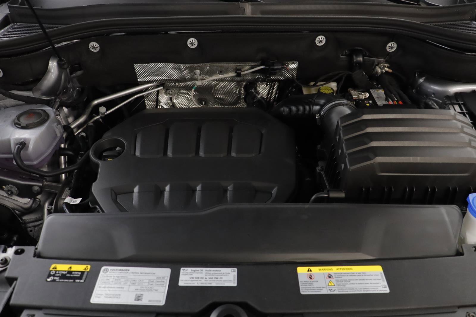 New 2026 Volkswagen Atlas Cross Sport SEL Premium R-Line image 23