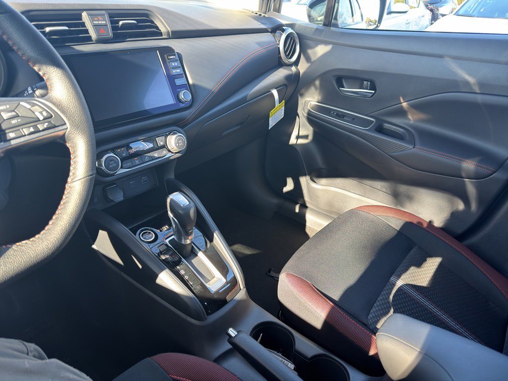 New 2025 Nissan Versa SR w/ Trunk Package image 23