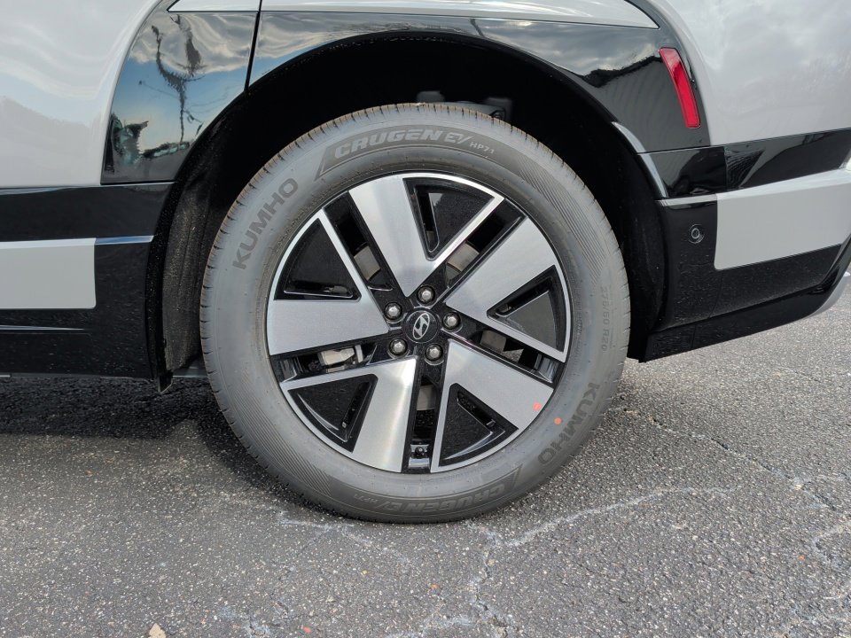 New 2026 Hyundai Ioniq 9 SEL image 22