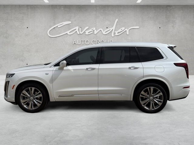 Used 2022 Cadillac XT6 Premium Luxury w/ Technology Package FWD image 14