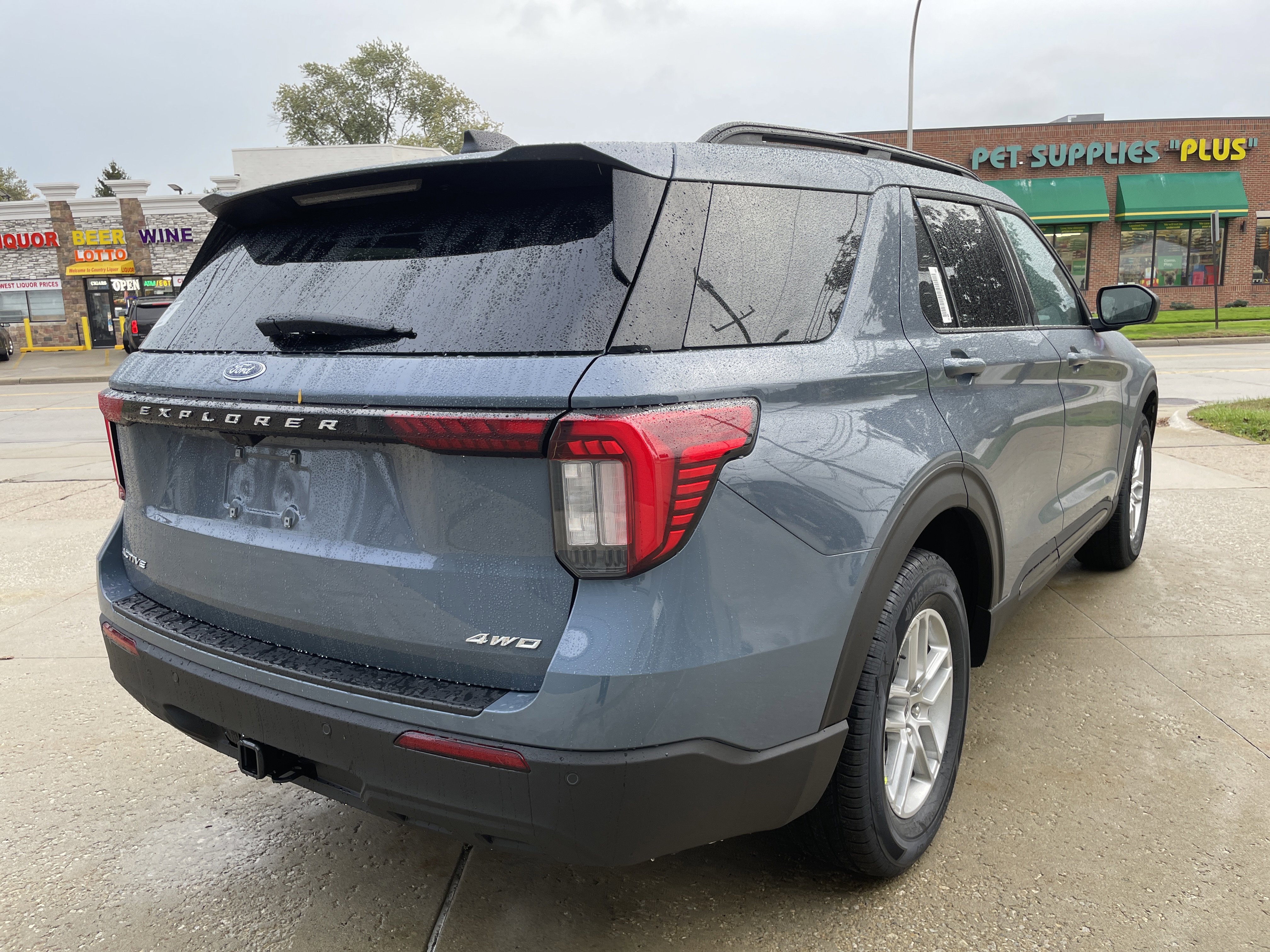 New 2026 Ford Explorer Active image 4