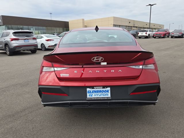Certified 2025 Hyundai Elantra Sport image 7