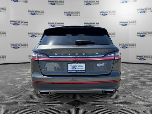 Used 2019 Lincoln Nautilus Premier image 4