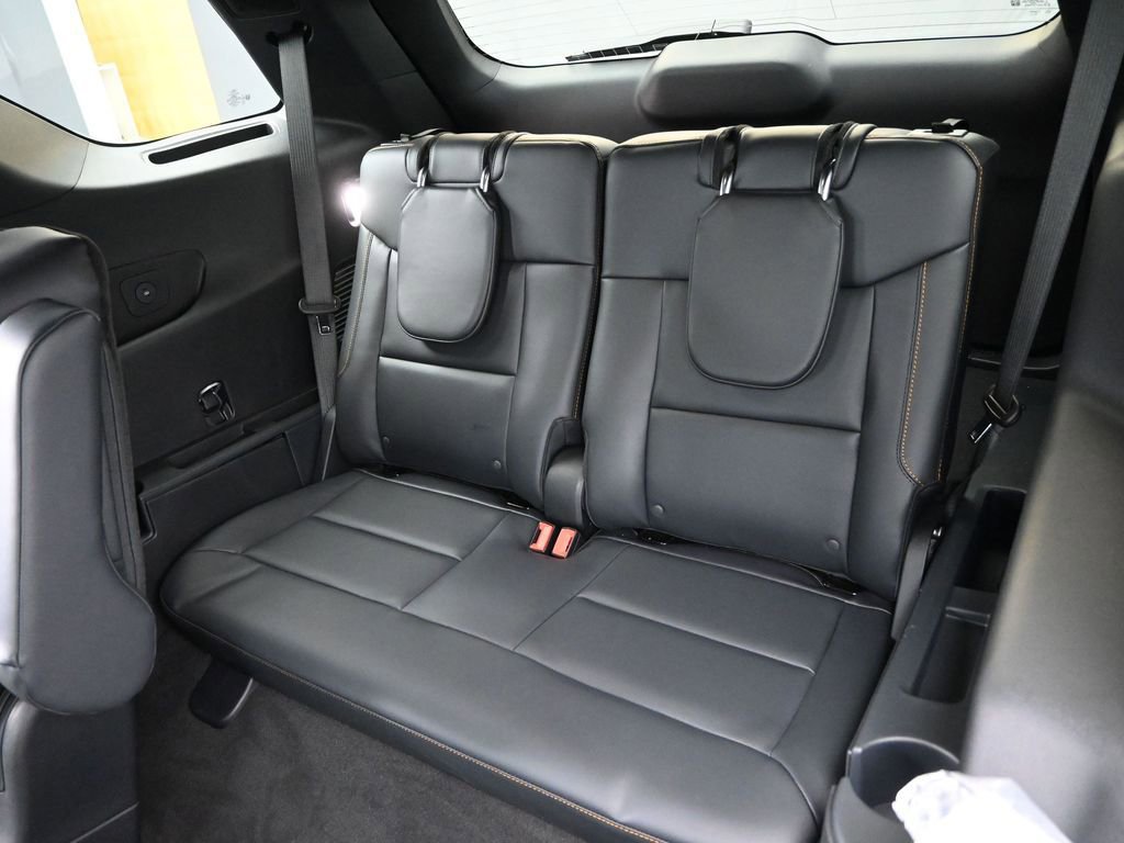 New 2026 Ford Explorer Tremor w/ Tremor Convenience Package image 34