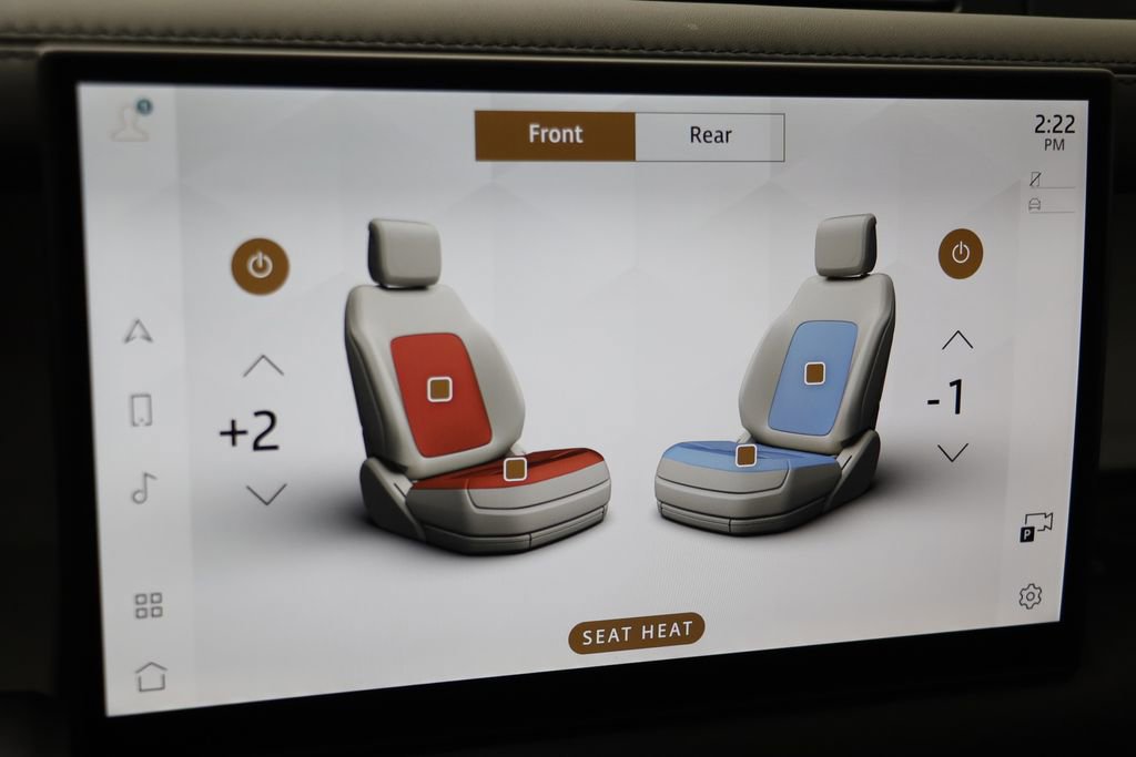 Used 2025 Land Rover Defender 130 S image 11