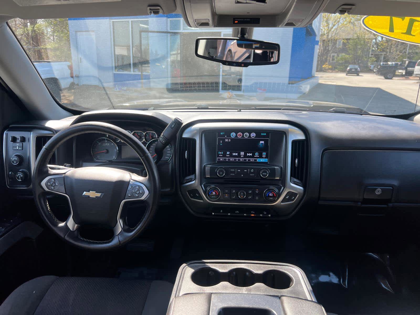 Used 2017 Chevrolet Silverado 1500 LT w/ Midnight Edition AWD/4WD image 33