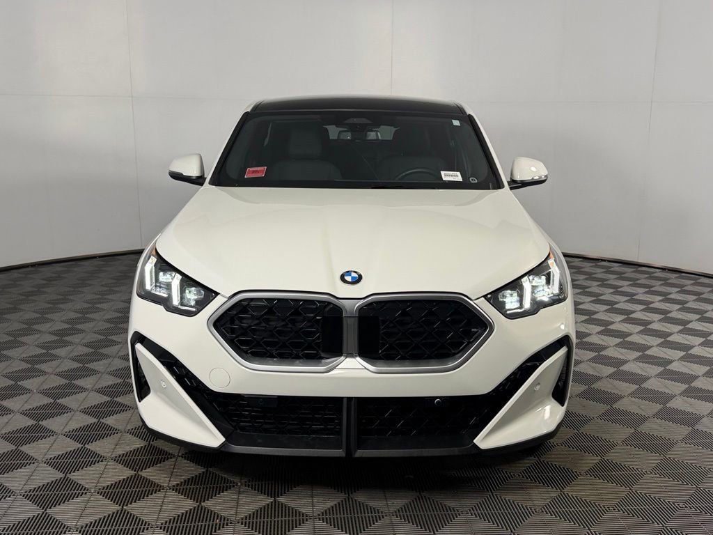 Used 2025 BMW X2 xDrive28i w/ Convenience Package image 11