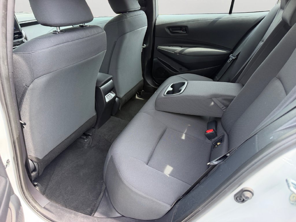 Used 2025 Toyota Corolla LE FWD image 11