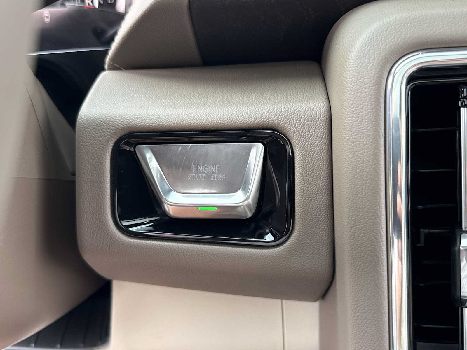 New 2026 GMC Yukon Denali w/ Sun & Power Step Package RWD image 9