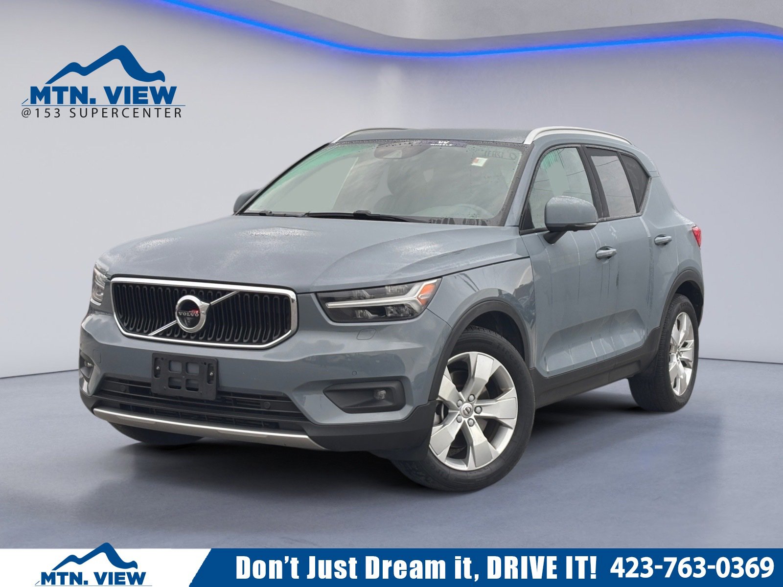 Used 2021 Volvo XC40 T5 Momentum