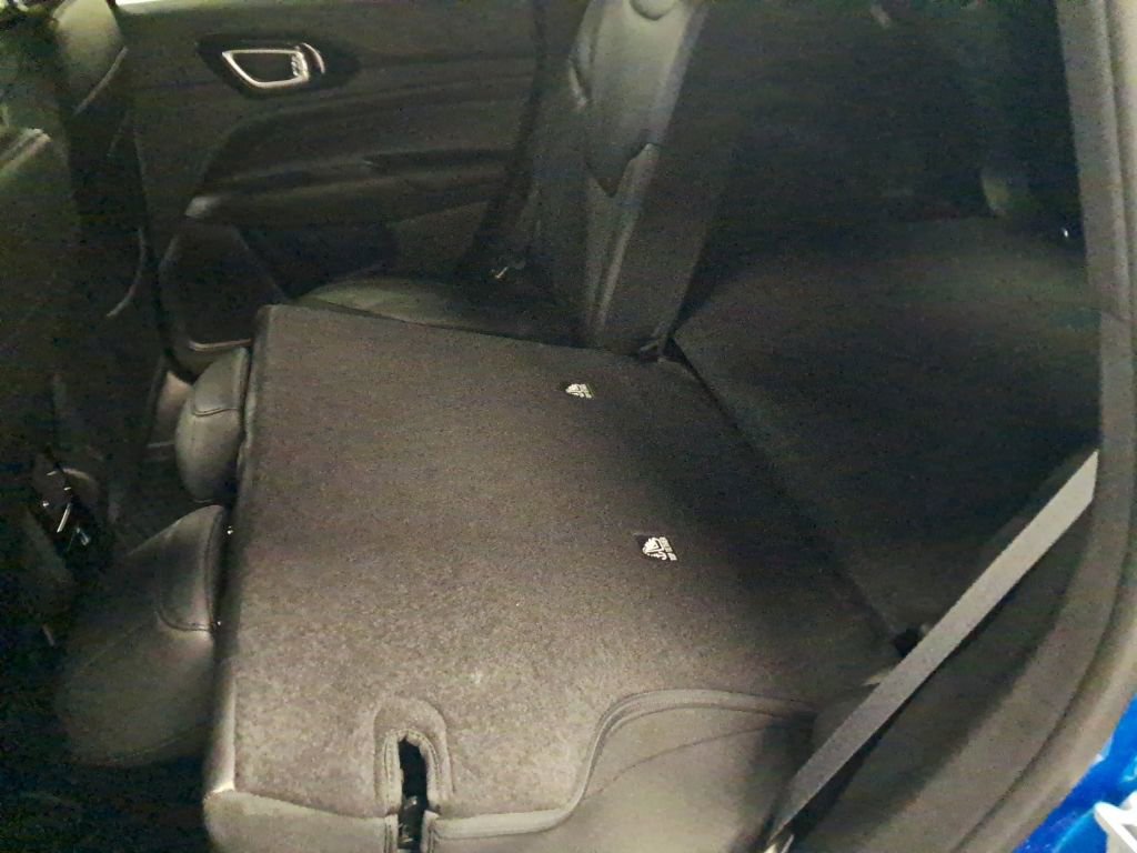 New 2026 Jeep Compass Latitude image 19