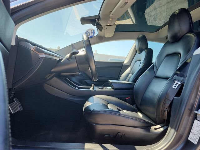 Used 2019 Tesla Model 3 image 8
