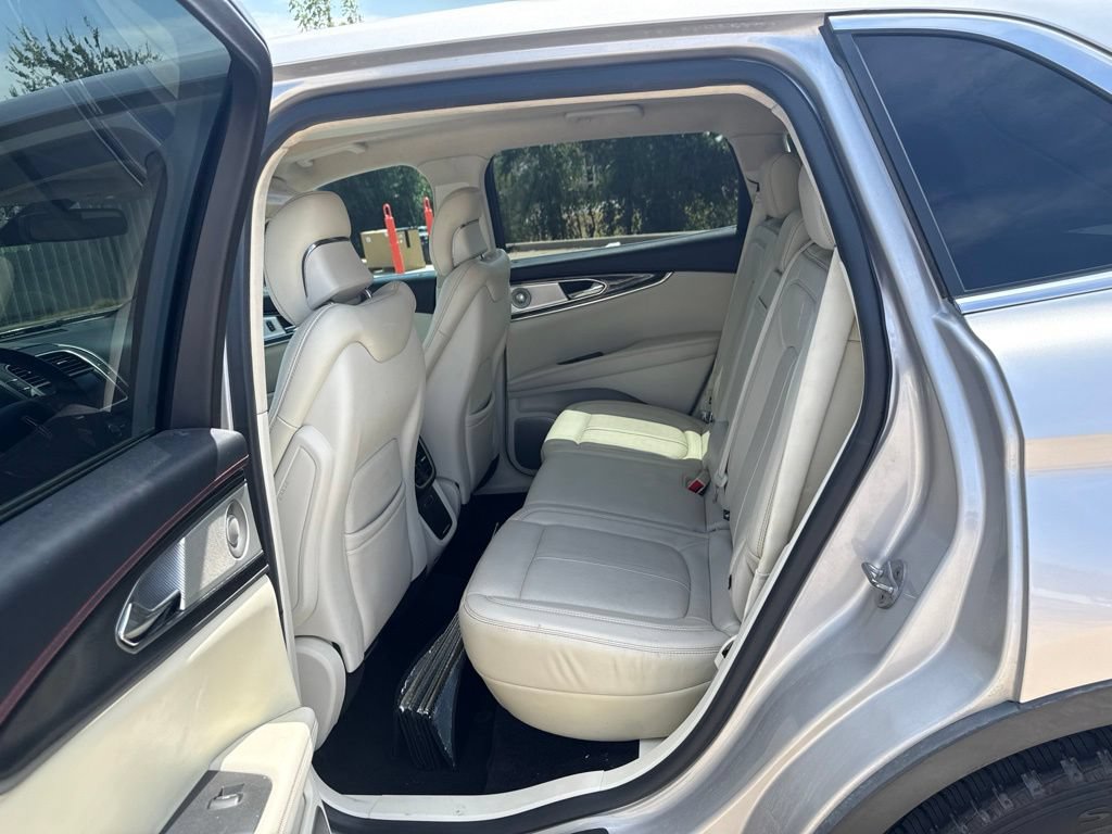 Used 2016 Lincoln MKX Black Label w/ Technology Package FWD image 12