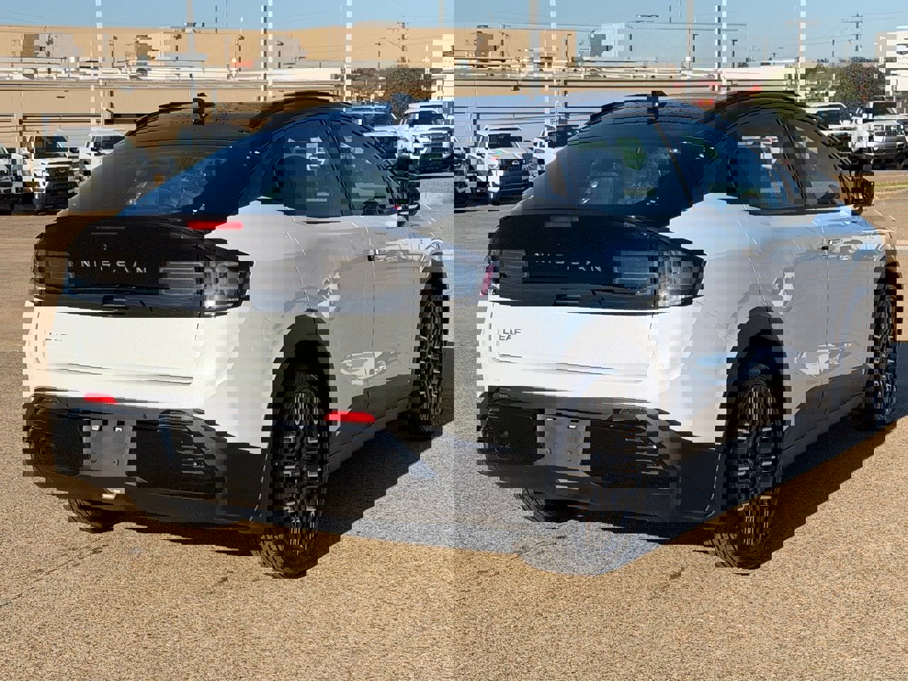 New 2026 Nissan Leaf Platinum+ w/ Cargo Package (Platinum+) image 6