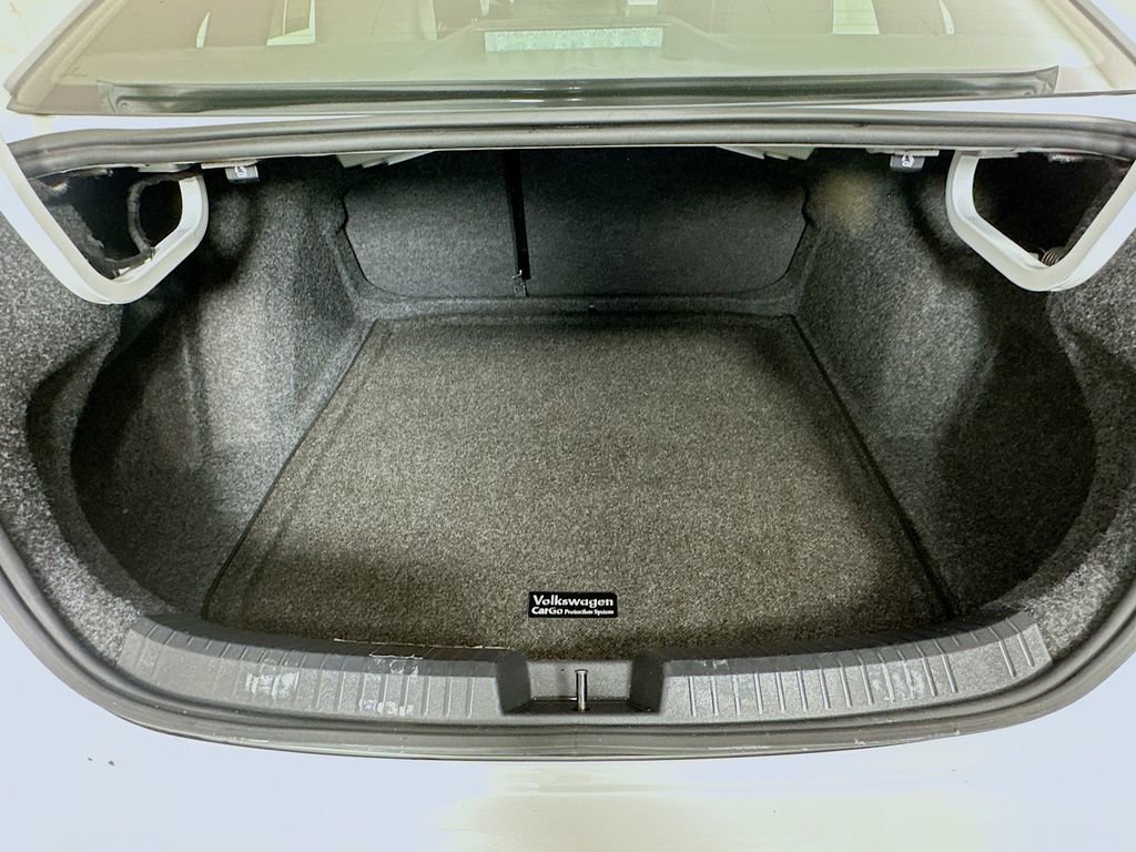 Used 2019 Volkswagen Jetta R-Line image 25