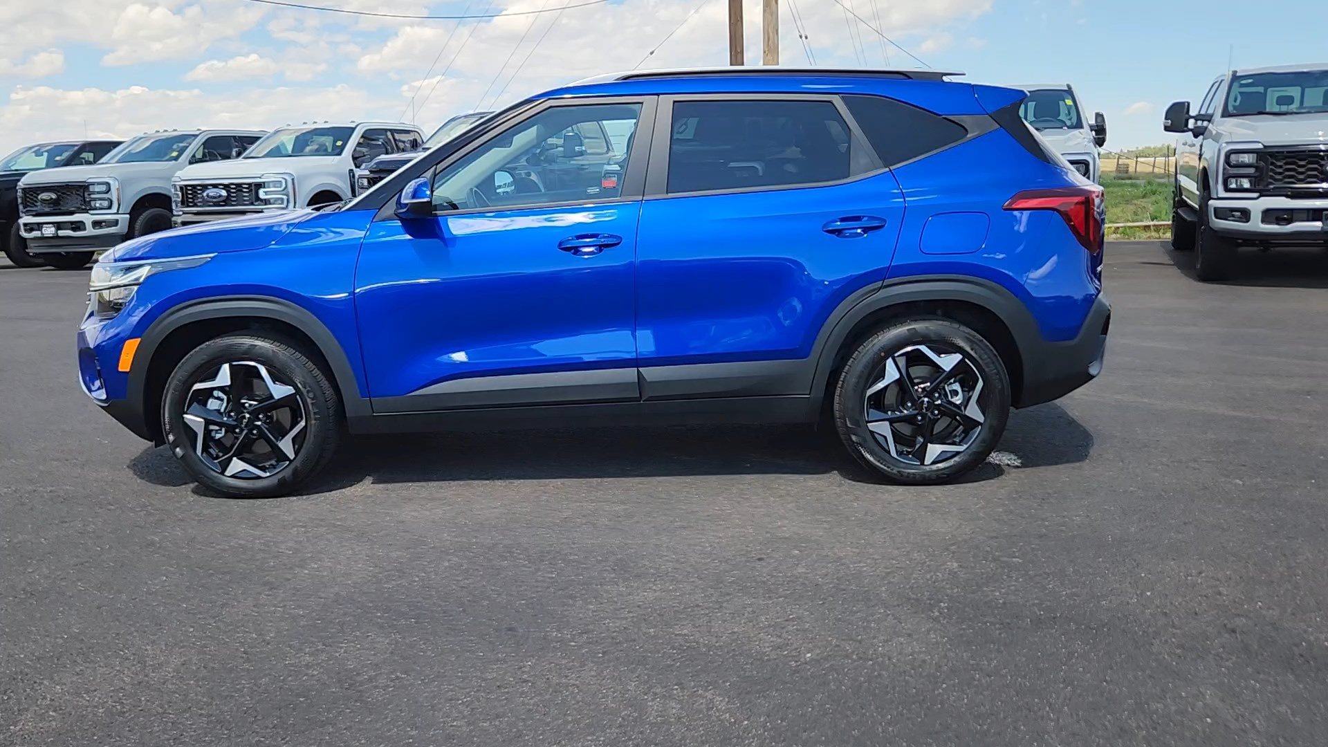Used 2026 Kia Seltos S AWD/4WD image 2