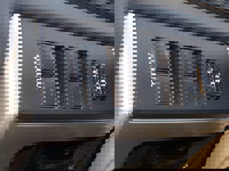 Used 2013 Toyota 4Runner SR5 w/ Premium Pkg image 24