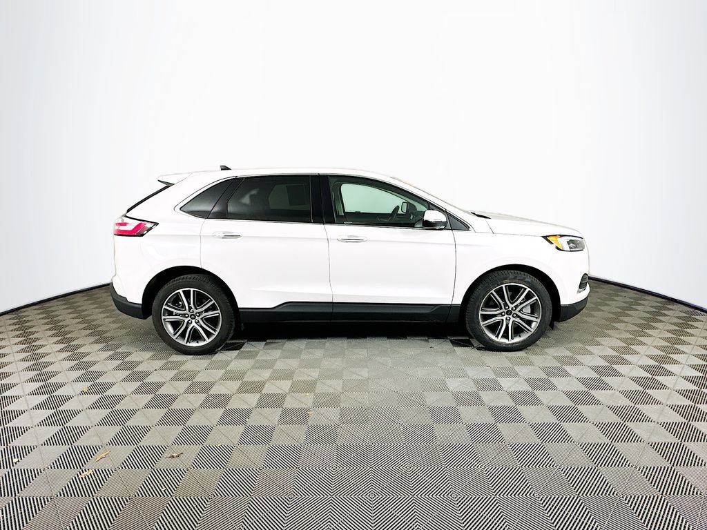 Used 2024 Ford Edge Titanium w/ Equipment Group 301A AWD/4WD image 11