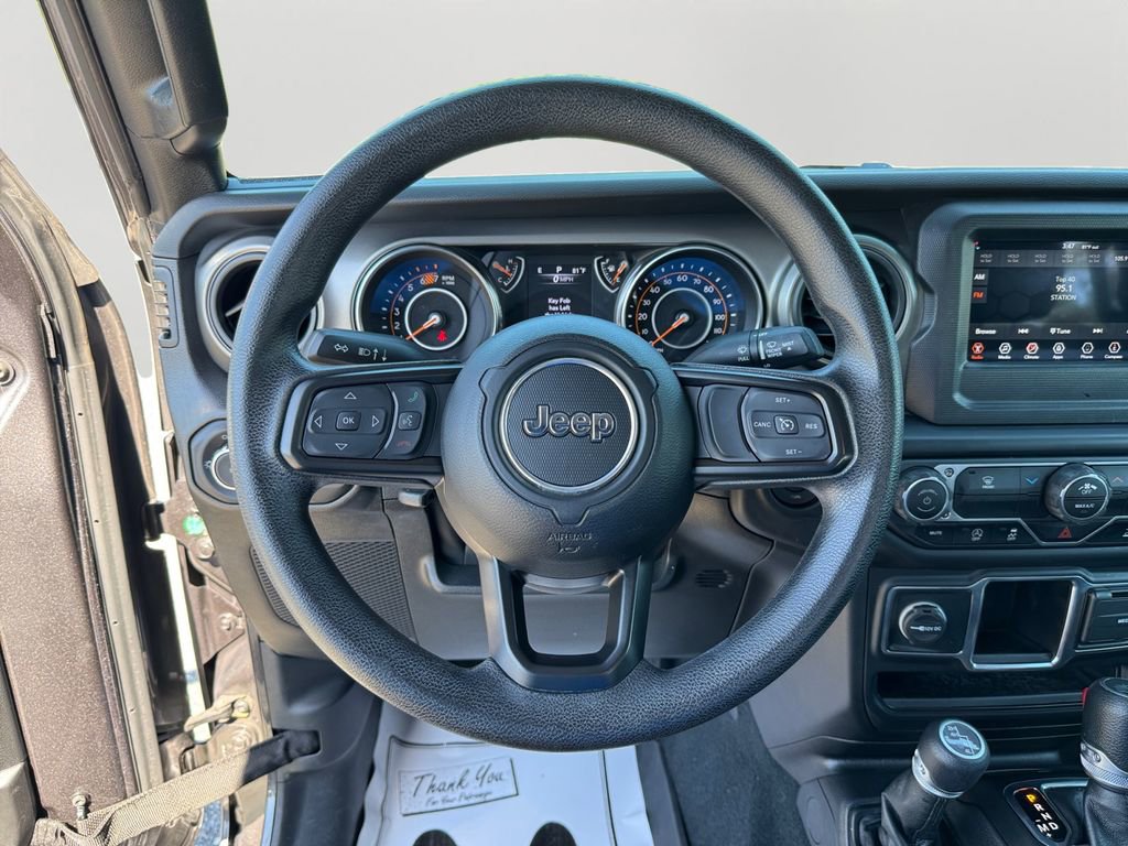 Used 2022 Jeep Wrangler Unlimited Sport AWD/4WD image 19