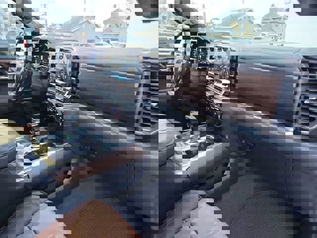 Certified 2024 Chevrolet Silverado 1500 High Country w/ Technology Package image 31