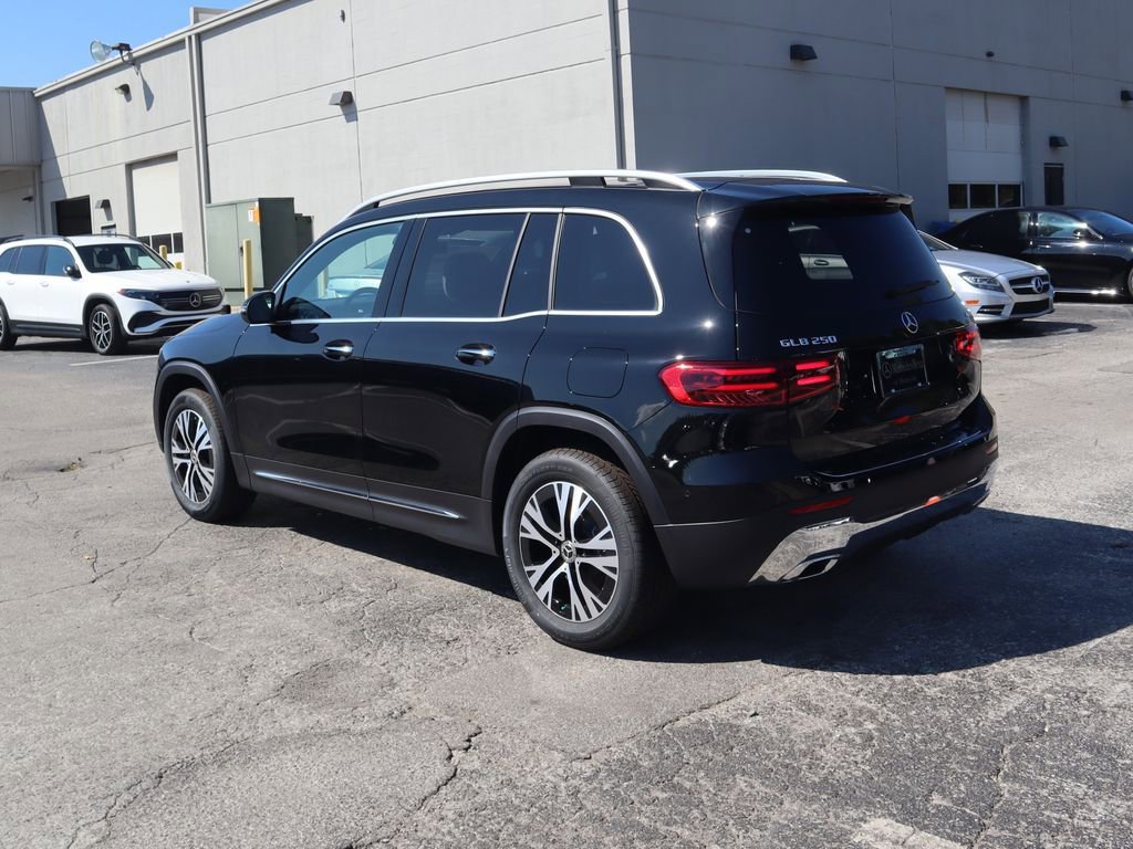 New 2026 Mercedes-Benz GLB 250 4MATIC image 5