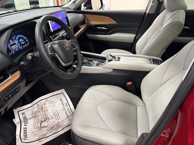 Used 2024 Toyota Grand Highlander Platinum image 16