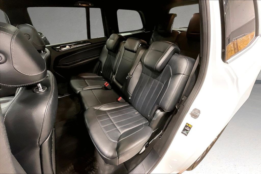 Used 2018 Mercedes-Benz GLS 450 4MATIC image 22