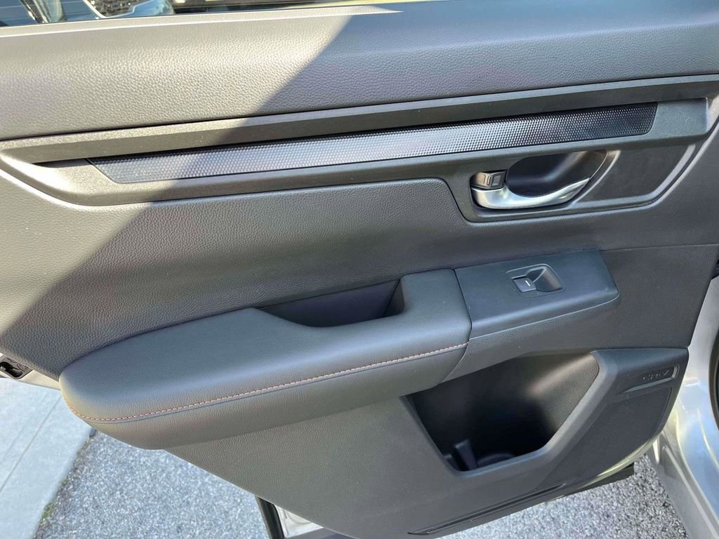 Used 2024 Honda CR-V Sport image 5