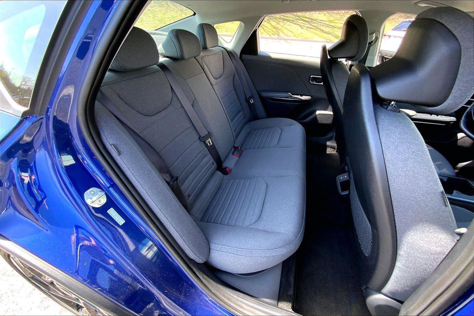 Used 2025 Kia K4 EX image 24