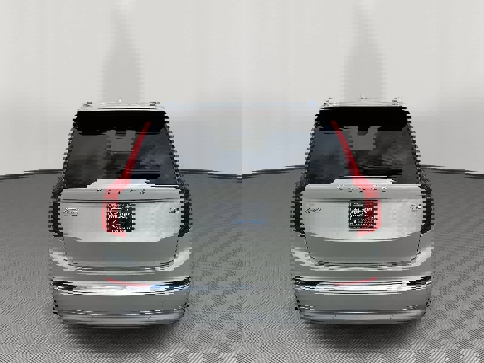 Used 2022 Volvo XC90 T6 Inscription w/ Lounge Package image 6