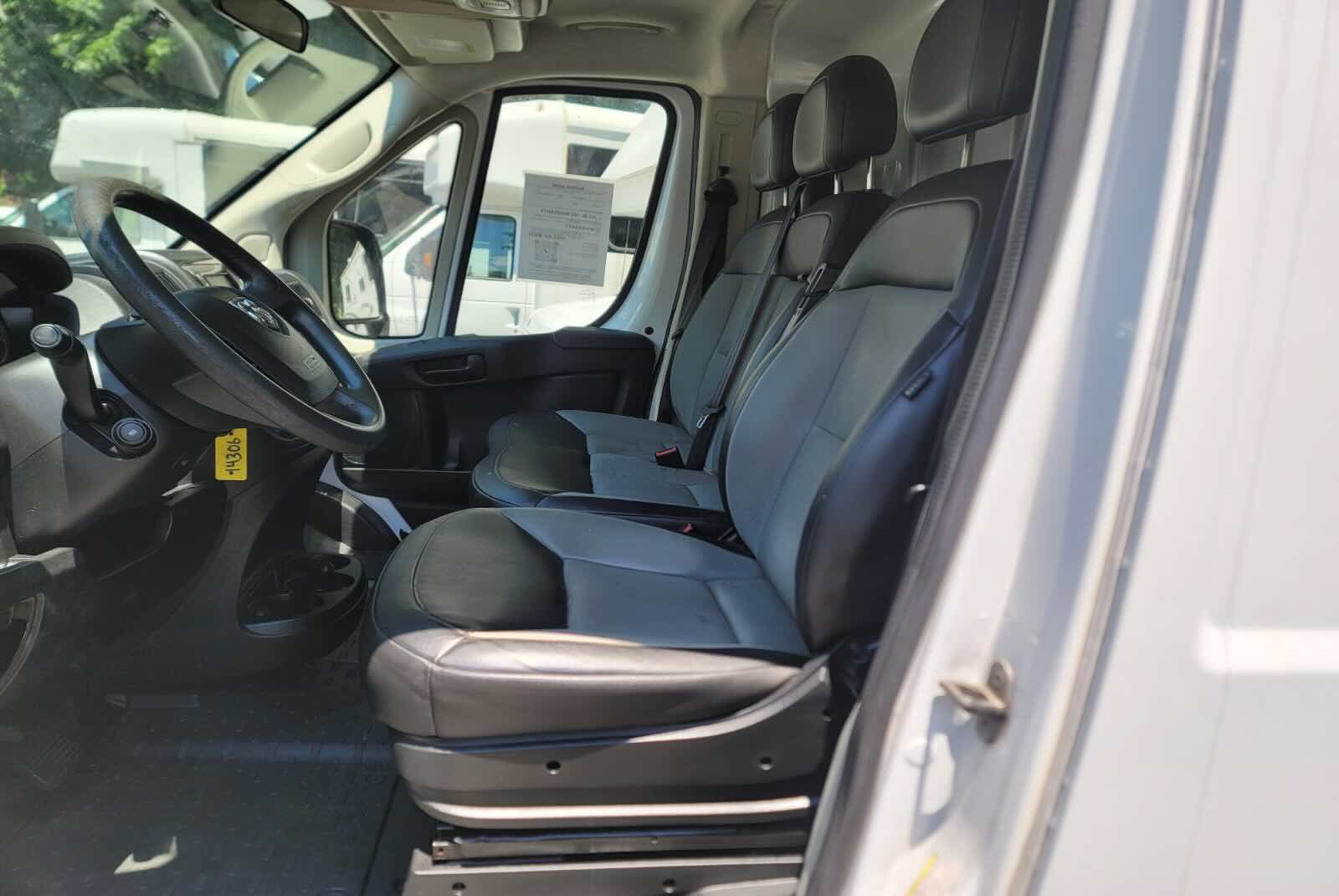 Used 2019 RAM ProMaster 2500 w/ Interior Convenience Group FWD image 5
