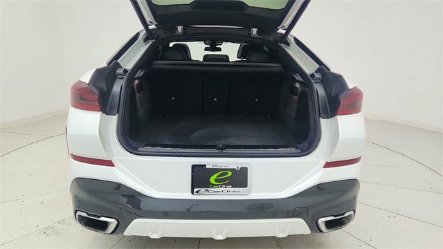 Used 2024 BMW X6 xDrive40i w/ Premium Package image 14