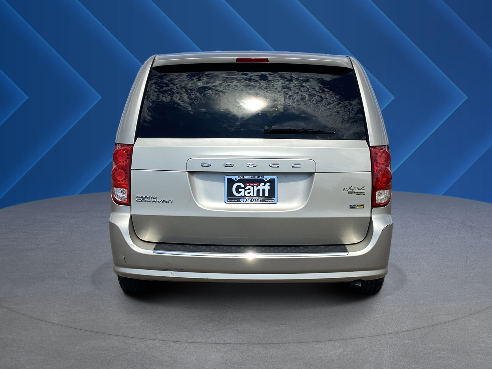 Used 2016 Dodge Grand Caravan SE w/ Quick Order Package 29E SE FWD image 4