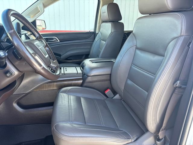 Used 2019 GMC Yukon Denali w/ Denali Ultimate Package AWD/4WD image 38