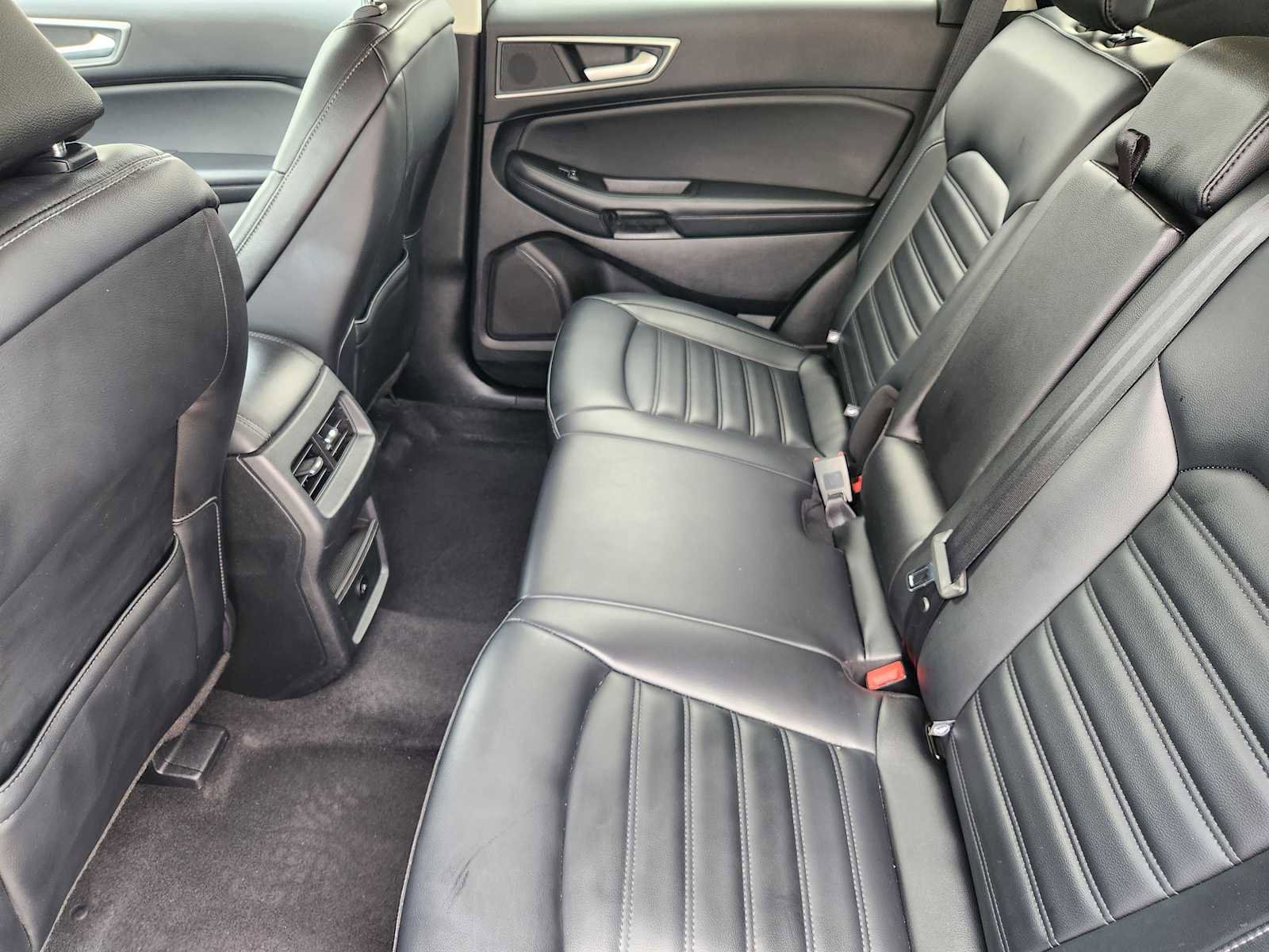 Used 2024 Ford Edge SEL image 30