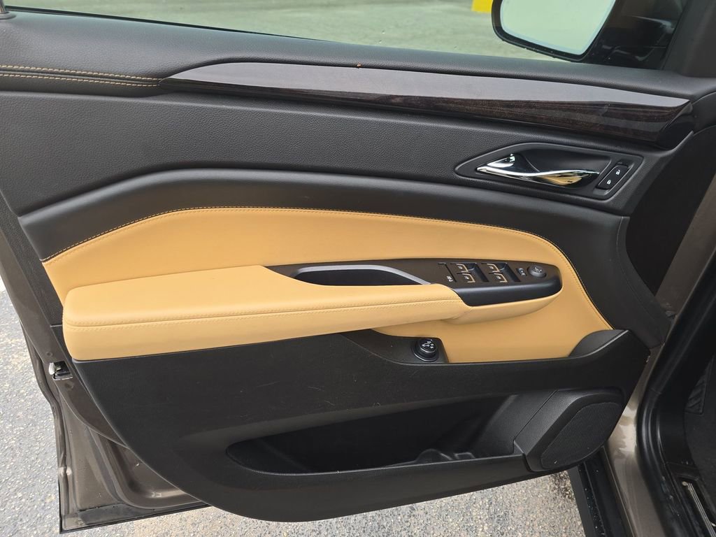 Used 2014 Cadillac SRX Performance w/ Driver Assist Package image 8