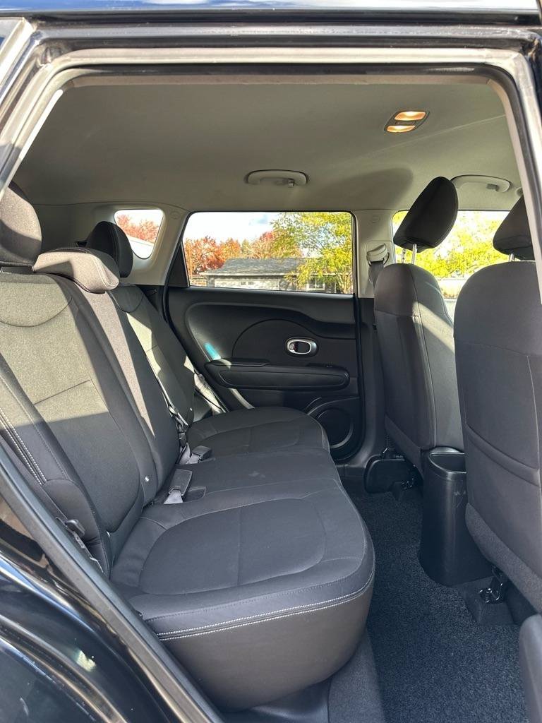Used 2014 Kia Soul FWD image 16