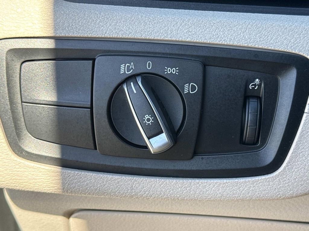 Used 2021 BMW X1 sDrive28i w/ Convenience Package image 47