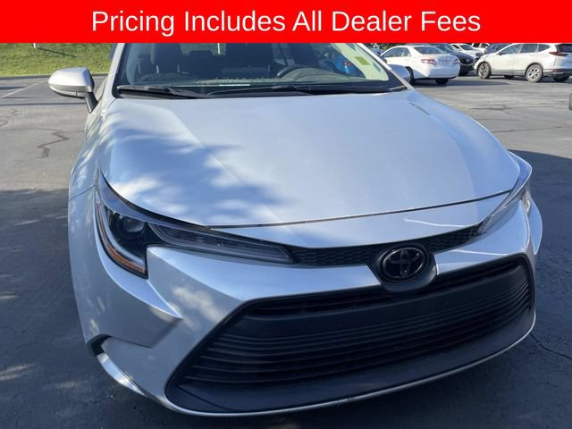Used 2025 Toyota Corolla LE FWD image 13