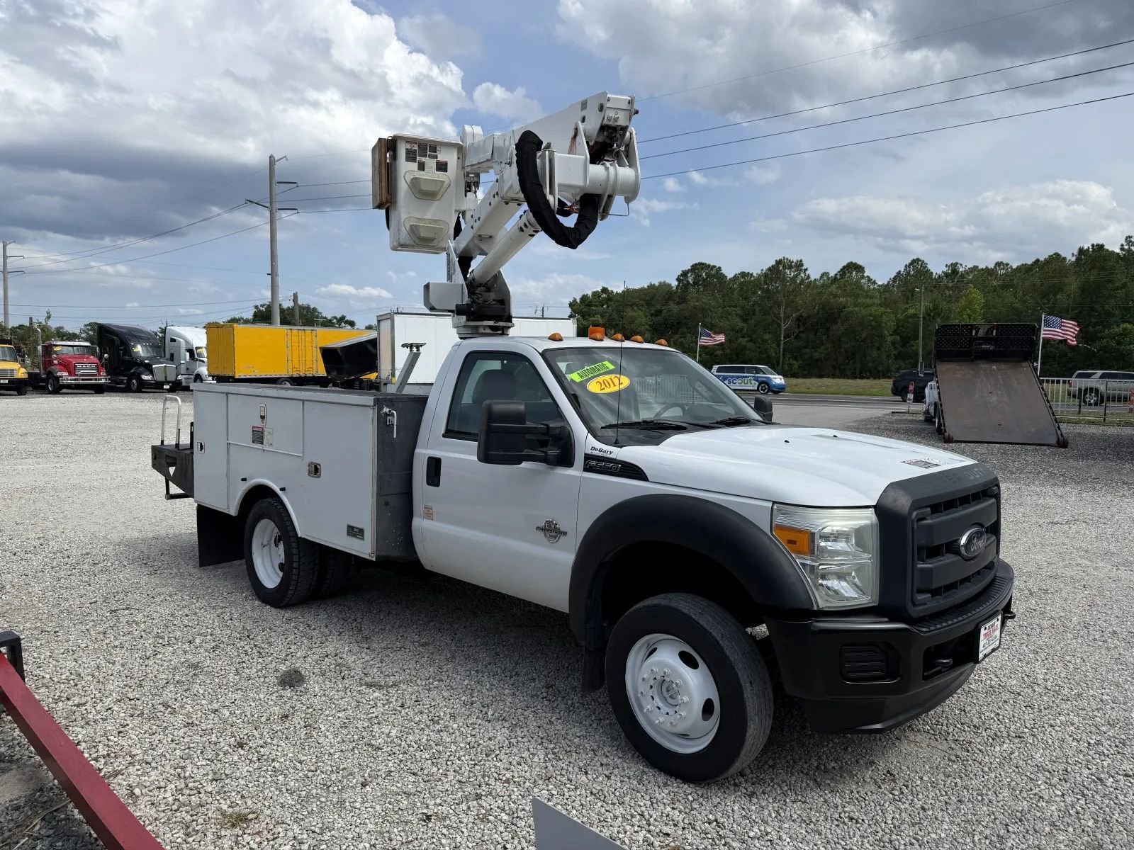 Used 2012 Ford F550 4x4 Regular Cab Super Duty w/ Snow Plow Prep Pkg image 3