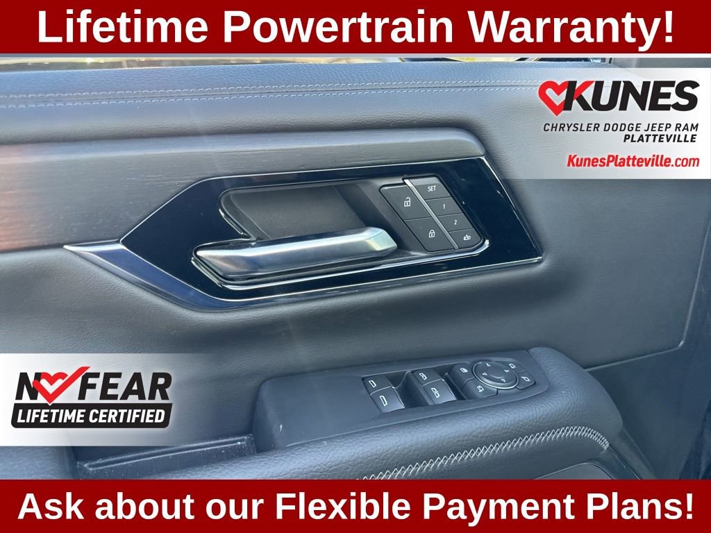 Used 2025 GMC Yukon XL Denali AWD/4WD image 20
