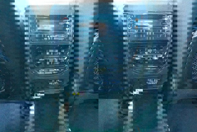 New 2025 Jeep Grand Cherokee L Laredo image 31