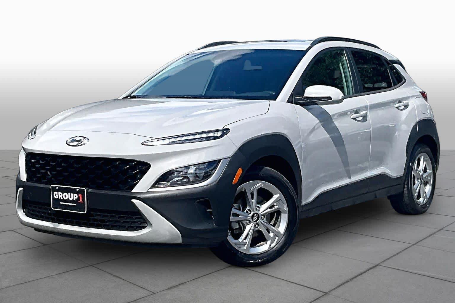 Used 2022 Hyundai Kona SEL w/ Convenience Package FWD image 1