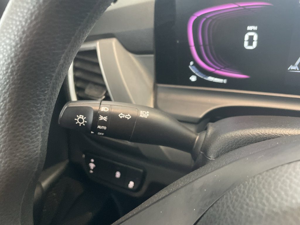 Used 2024 Kia Seltos LX image 20