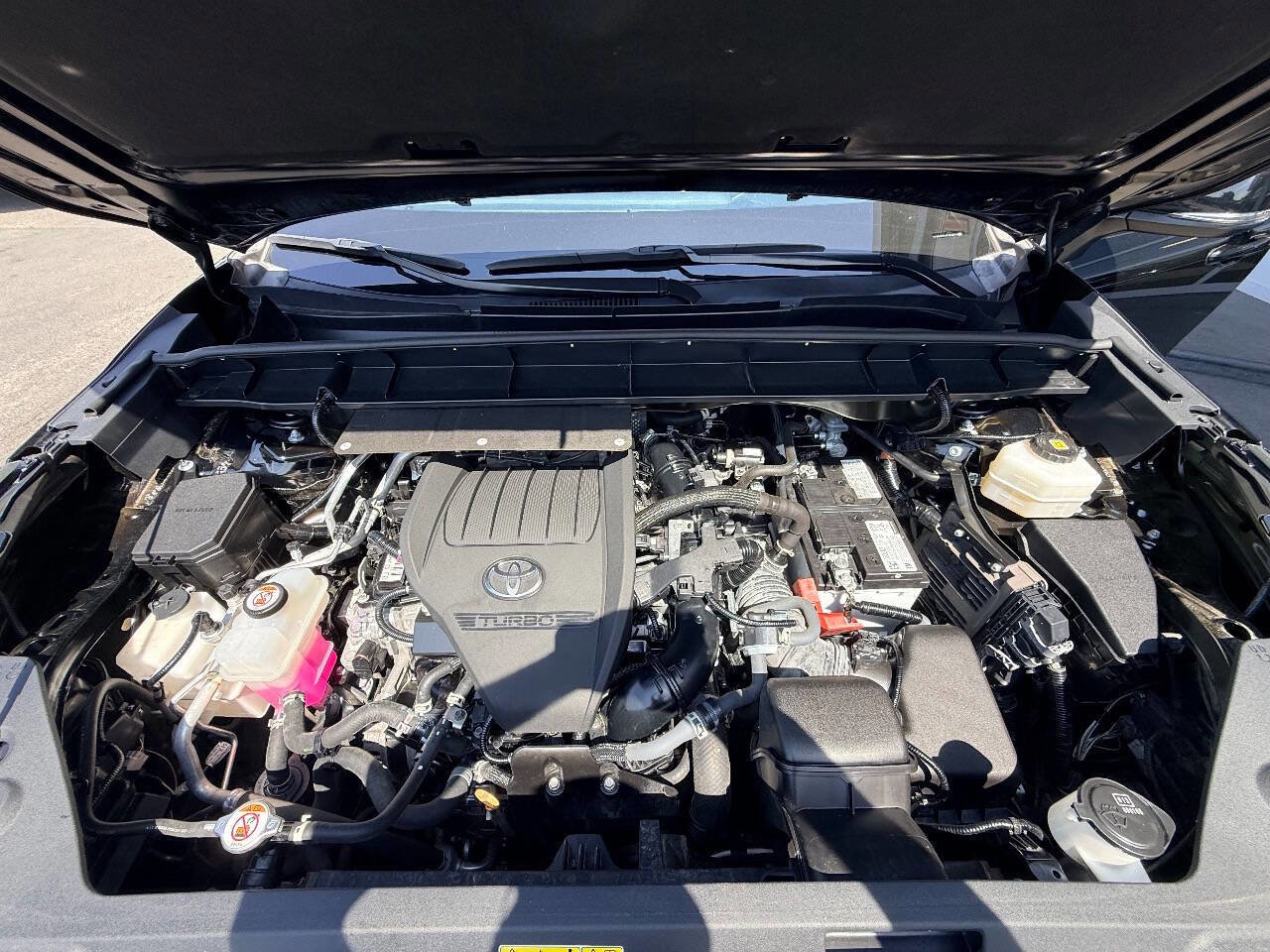 Used 2023 Toyota Highlander L FWD image 43