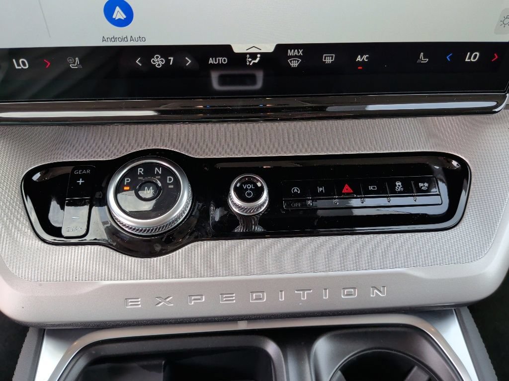 New 2026 Ford Expedition Active RWD image 28