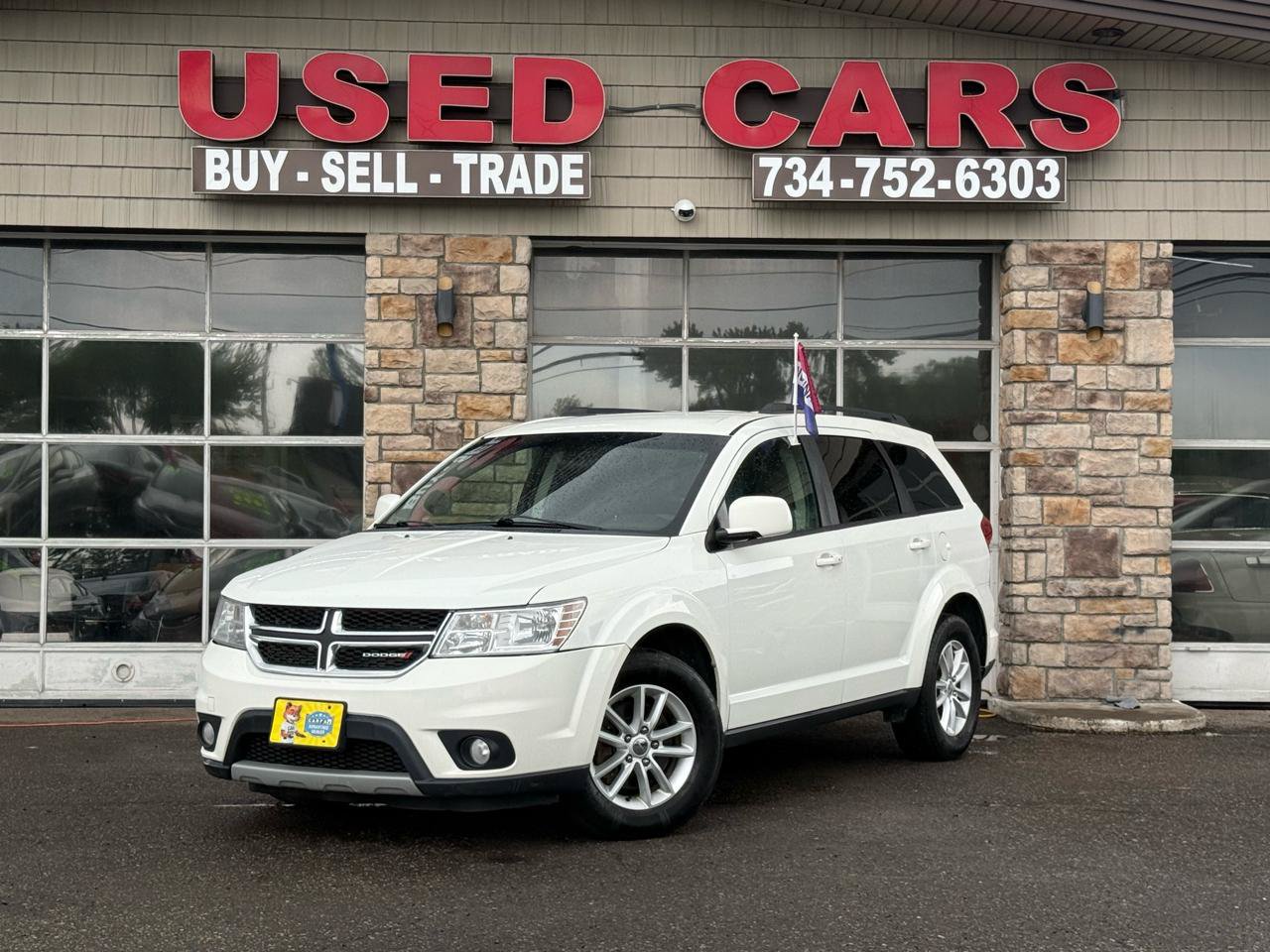 Used 2015 Dodge Journey SXT w/ Flexible Seating Group FWD image 1